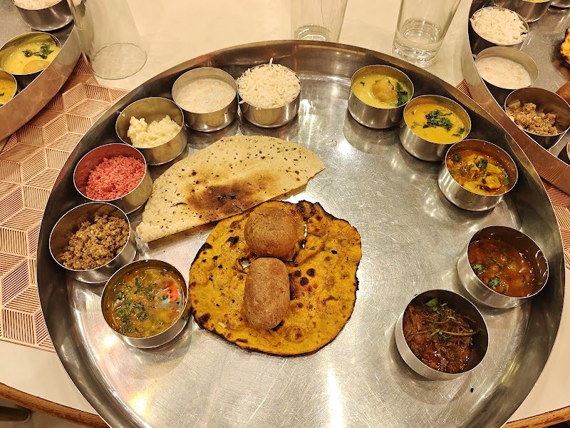 Laxmi Misthan Bhandar - Laxmi Misthan Bhandar No. 98, 99, Johari Bazar Rd, Bapu Bazar, Biseswarji, Jaipur, Rajasthan 302003, India