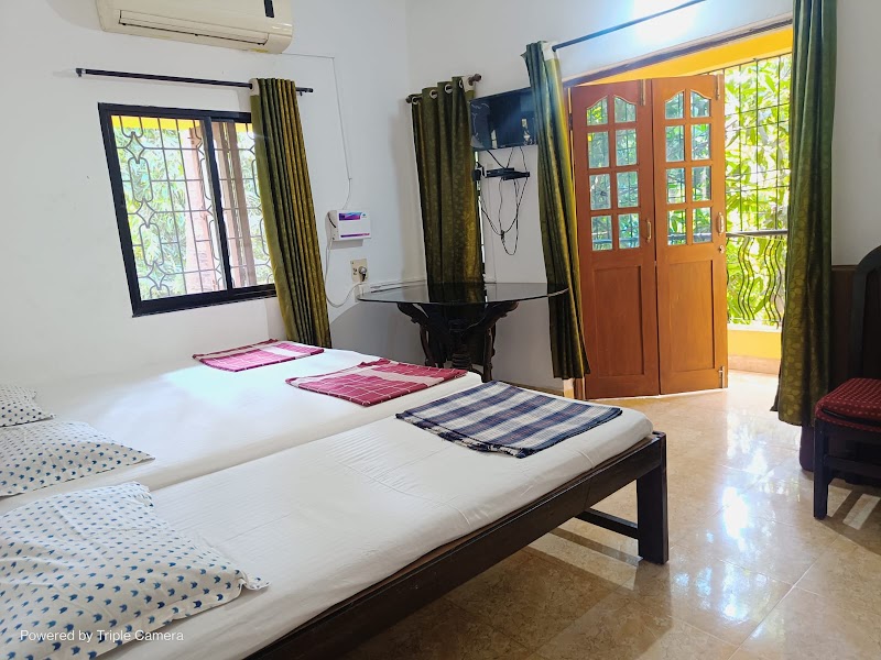 Crystal Cottage Guest House - Crystal Cottage Guest House, 4/134, road, next to joia do mar resort, Porba Vaddo, agar waddo, Calangute, Goa 403516, India