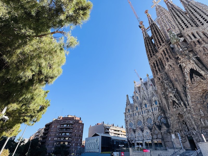 Estació de Sagrada Família - Estació de Sagrada Família Eixample, Barcelona, Spain