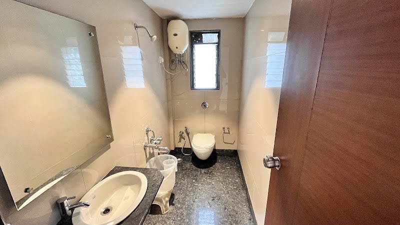 Hotel Sumanchandra Suites !! होटल सुमनचंद्र सूट !! Corporate Hotel !! Business Hotel - Hotel Sumanchandra Suites !! होटल सुमनचंद्र सूट !! Corporate Hotel !! Business Hotel Pandav Caves, Agra - Mumbai Hwy, near Phalke Smarak, Buddha Vihar, Pathardi Phata, Nashik, Maharashtra 422010, India