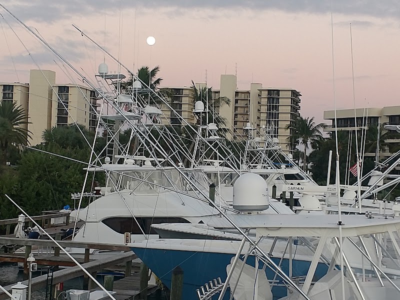 Jib Yacht Club & Marina - Jib Yacht Club & Marina 46 S Beach Rd, Tequesta, FL 33469, USA