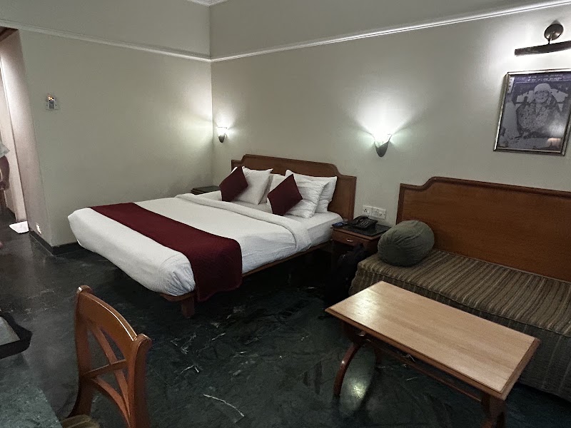 Shraddha Inn Shirdi - Shraddha Inn Shirdi QF9M+PG7, Pimpalwadi Rd, Dattanagar, Shirdi, Maharashtra 423109, India