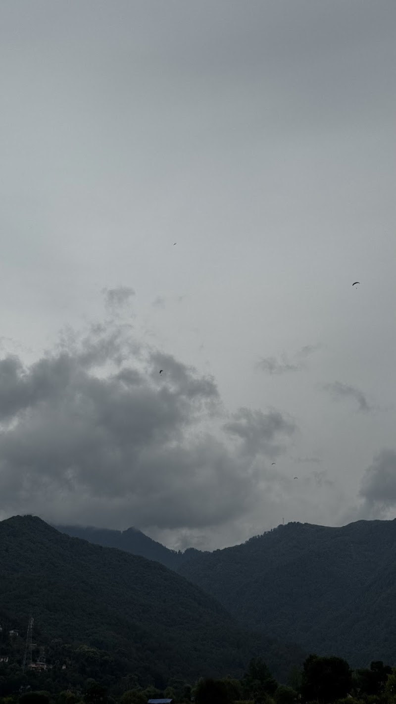 Landing zone field - Landing zone field, 2PV5+2GX, Landing Road, Bir, Suja, Himachal Pradesh 176077, India