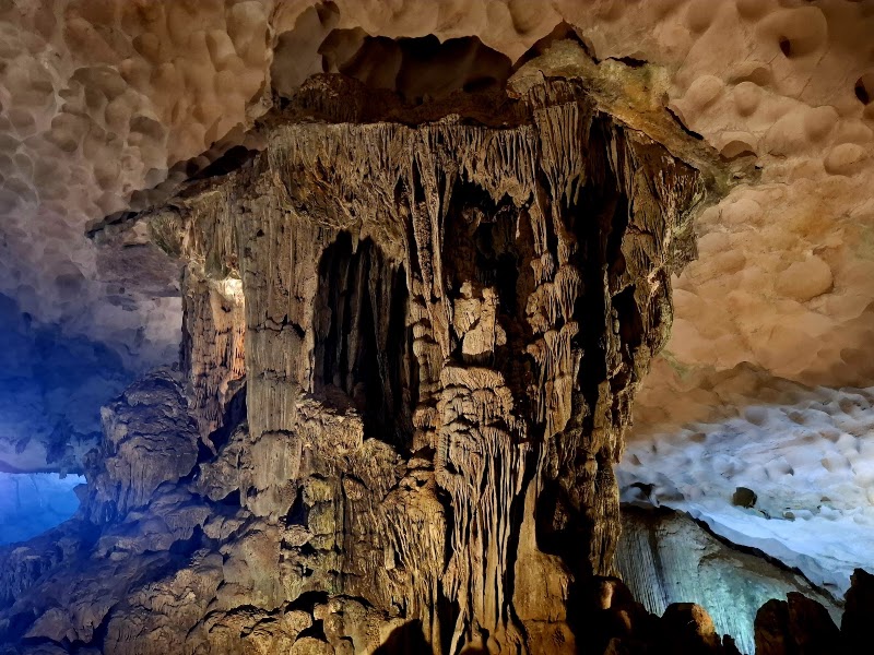 Sung Sot Cave - Sung Sot Cave, Ha Long Bay, Halong City, Hồng Gai
