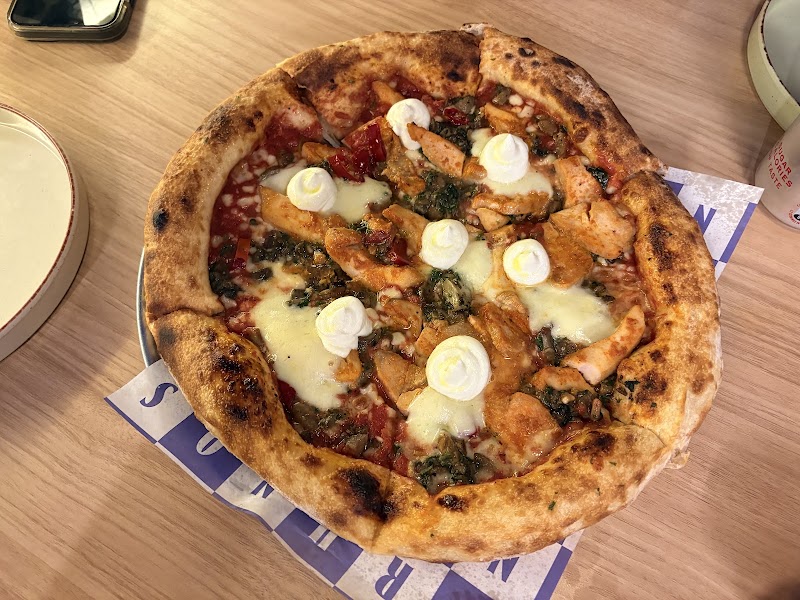 Bruno's Pizzeria - Bruno's Pizzeria First Floor, SF 092, DLF Galleria Rd, above Airtel Store, Galleria Market, Sector 28, DLF Phase IV, Gurugram, Haryana 122009, India