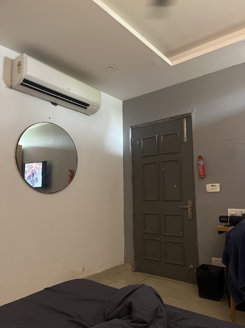Housr Spaze IT Sector 49 - Housr Spaze IT Sector 49 S-353, Block S, Uppal Southend, Sector 49, Gurugram, Haryana 122018, India