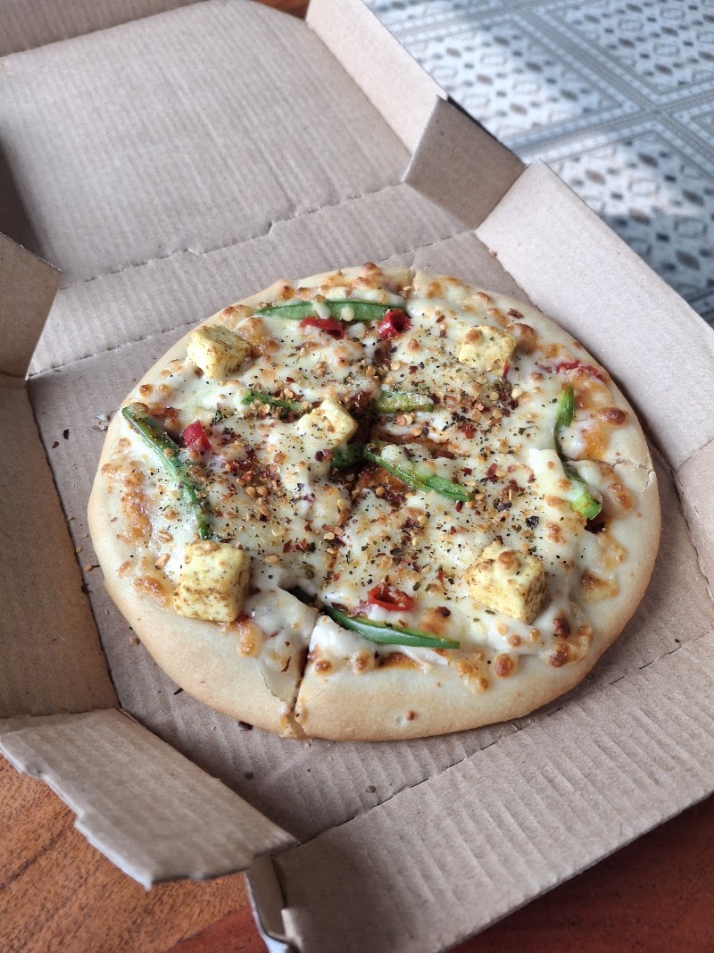 La Pino'z Pizza - La Pino'z Pizza SN Complex, 7, Airport Rd, opp. GBH Hospital, Debari, Udaipur, Rajasthan 313001, India