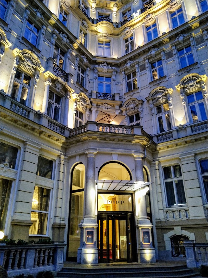 SPA FRANZISKA - SPA FRANZISKA, Mírové nám. 2, 360 01 Karlovy Vary-Karlovy Vary 1, Czechia