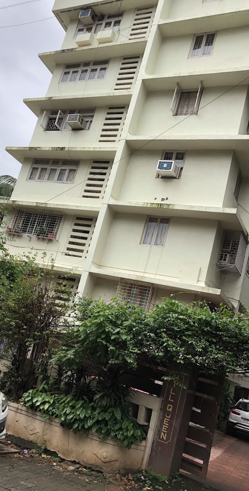 Hill Queen building - Hill Queen building, 28, Pali Mala Rd, Bandra West, Mumbai, Maharashtra 400050, India
