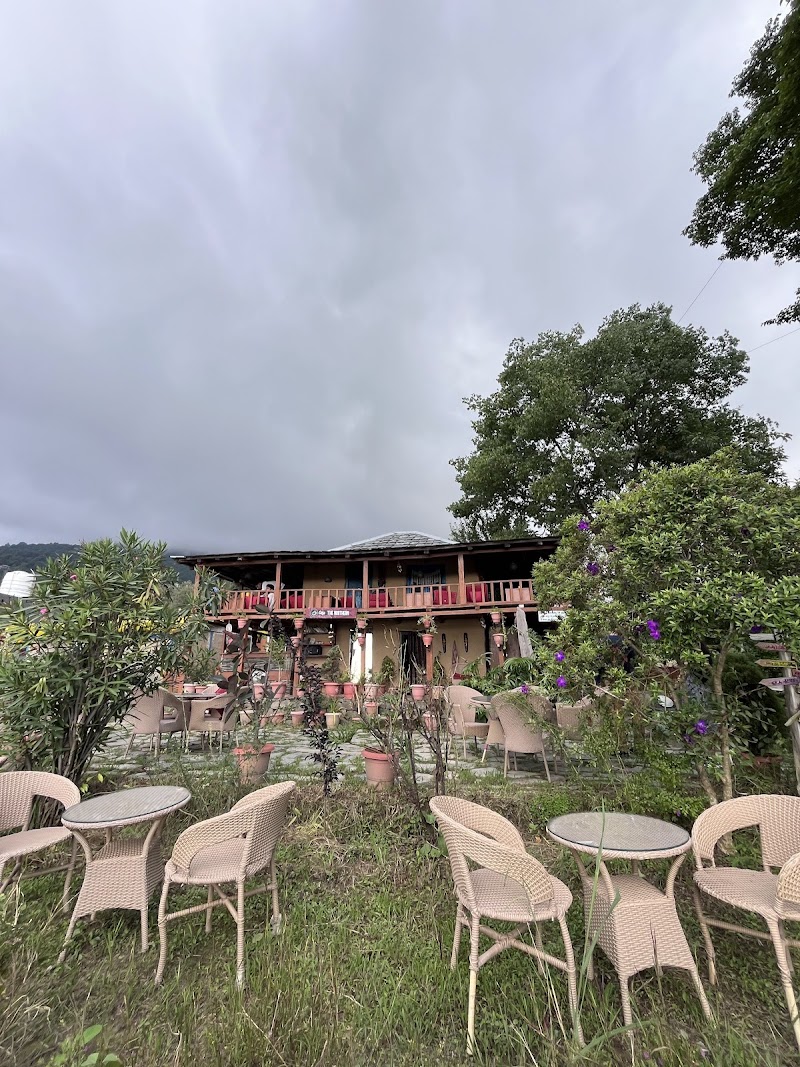 The Northern Cafe - The Northern Cafe Above 150m, Bir Colony Rd, Bir, Suja, Himachal Pradesh 176077, India