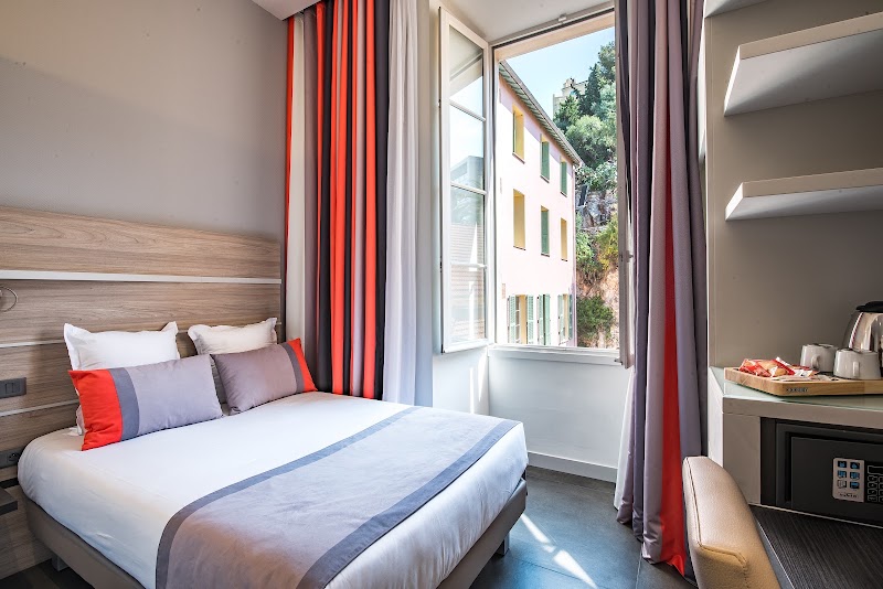 Le Saint Paul - Le Saint Paul 29 Bd Franck Pilatte, 06300 Nice, France