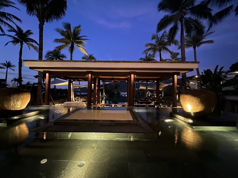 SILK Restaurant & Bar - SILK Restaurant & Bar, 15 moo 6, layi naka lay road, kamala sub-district, Kamala Beach, กมลา Kathu, ภูเก็ต 83150, Thailand