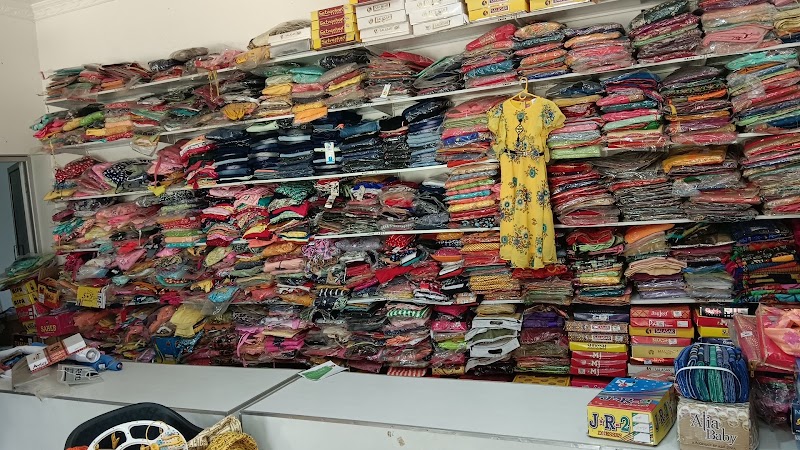 KASHYAP CLOTH STORE PONDI - KASHYAP CLOTH STORE PONDI 84PM+438, Pondi, Chhattisgarh 495442, India