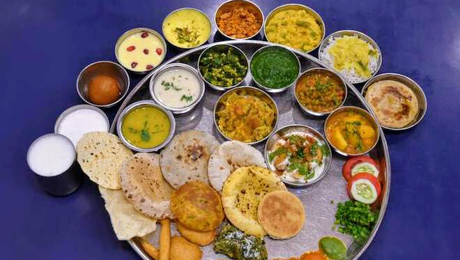 Shree Thaker Bhojanalay (Since 1945) - Shree Thaker Bhojanalay (Since 1945) Building No 31, Purshottam Niwas, Dadiseth Agiyari Ln, Charni Road East, Kalbadevi, Marine Lines, Mumbai, Maharashtra 400002, India