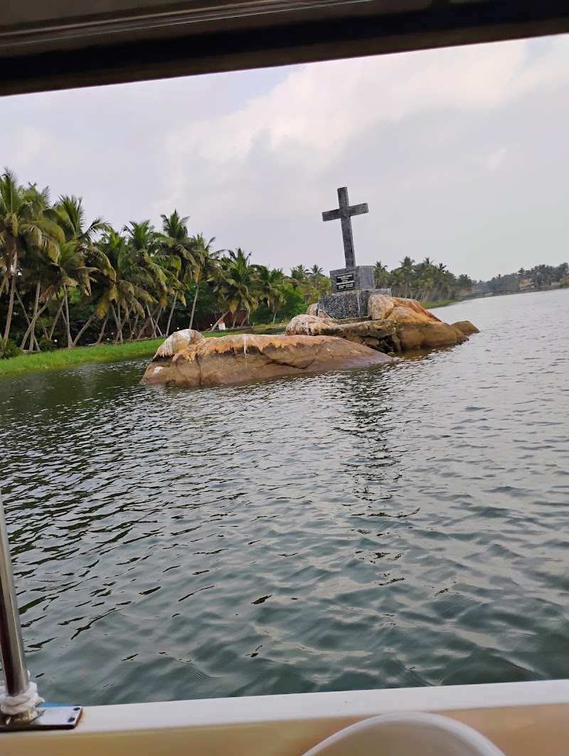 Poovar boat tour - Poovar boat tour Ucchakkada p. o, Attupuram, Chalakkara - Poovar Rd, Kulathoor, Kerala 695525, India