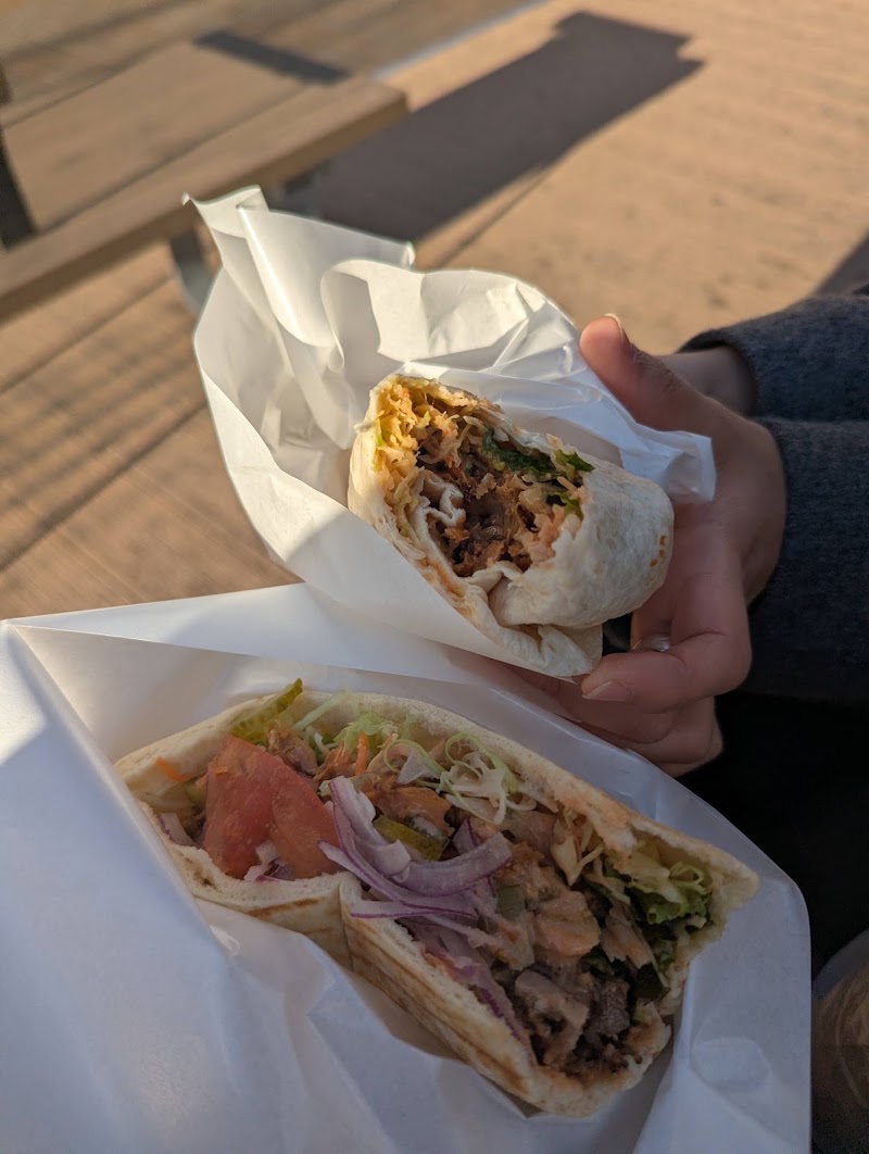 KOBE KEBAB-SANNOMIYA (神戸ケバブ-三宮店) - KOBE KEBAB-SANNOMIYA (神戸ケバブ-三宮店), 2-chōme-30-41 Kitanagasadōri, Chuo Ward, Kobe, Hyogo 650-0012, Japan