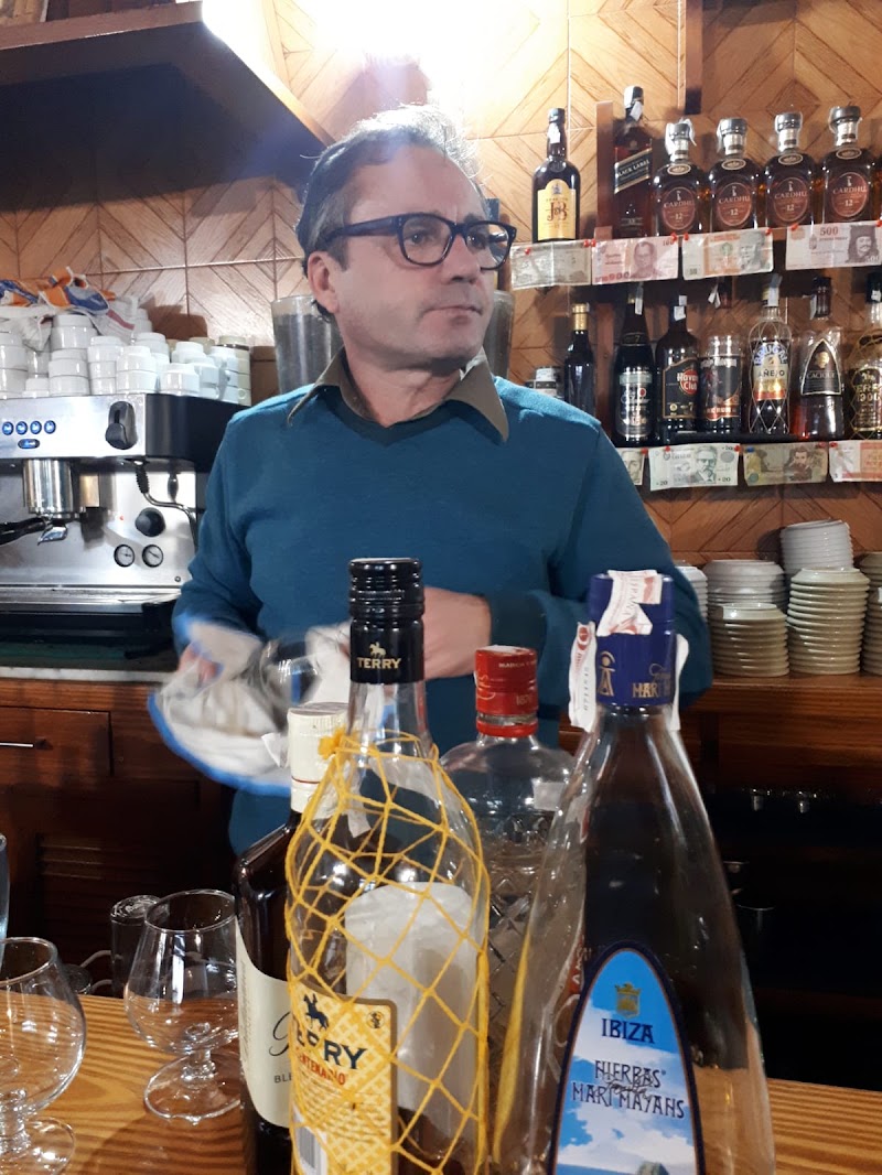 Bar s'Hort Nou - Bar s'Hort Nou, Diseminado s'Hort Nou, 2, 07816 Sant Antoni de Portmany, Illes Balears, Spain