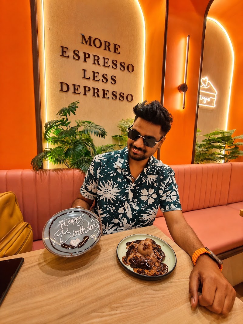 Cafe Sentiments - Cafe Sentiments sentiments, mahavir building, near people’s Gym, Malad, Evershine Nagar, Malad West, Mumbai, Maharashtra 400064, India