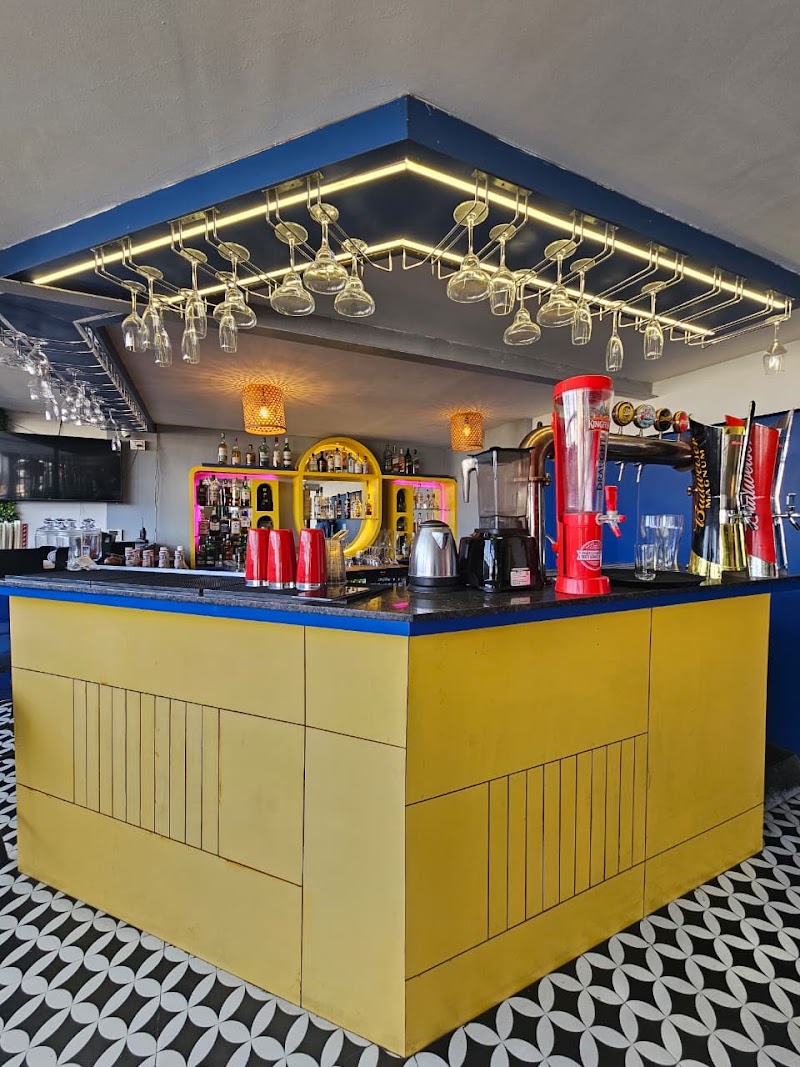 Celeb's Rooftop Pub and Kitchen - Whitefield - Celeb's Rooftop Pub and Kitchen - Whitefield Siddhapura Main Rd, above Chowki Multi Cuisine Bar and Kitchen, Nallurhalli, Whitefield, Bengaluru, Karnataka 560066, India