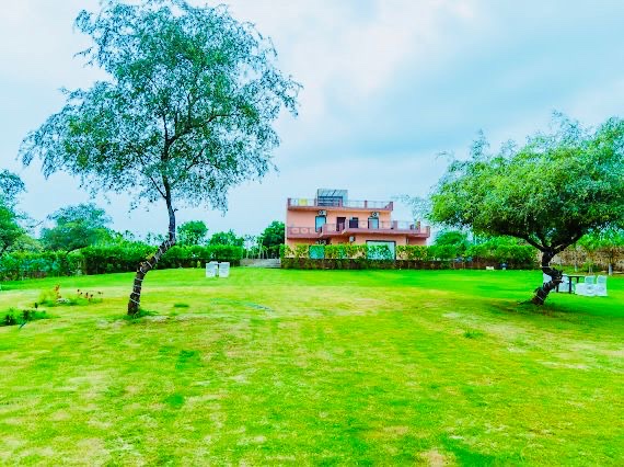 Aravali Villa Farmhouse - Aravali Villa Farmhouse, Farm No. 811, Aravali Reatreat, Teekli Rd, Sector 68, Gurugram, Haryana 122101, India