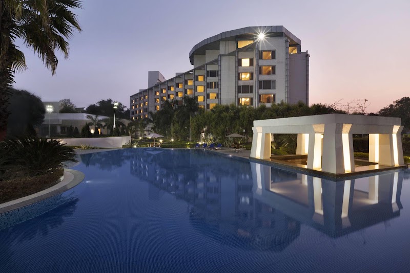 Ramada Plaza by Wyndham JHV Varanasi - Ramada Plaza by Wyndham JHV Varanasi The Mall Rd, Varanasi cantonment, Varanasi, Uttar Pradesh 221002, India