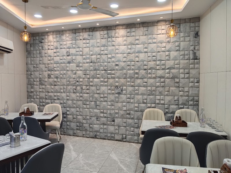 Amar Chicken dhaba - Amar Chicken dhaba 3286A, Kochar Market Rd, New Model Town, Model Gram, Ludhiana, Punjab 141002, India