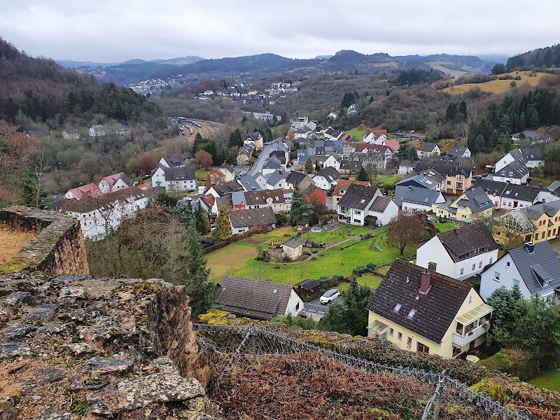 Burg Gerhardstein (Löwenburg) - Burg Gerhardstein (Löwenburg), An d. Burg 10, 54568 Gerolstein, Germany