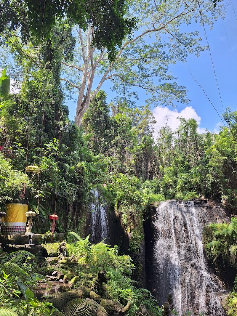Beji Griya Park Waterfall Temple - Beji Griya Park Waterfall Temple Jl. Mawar, Punggul, Kec. Abiansemal, Kabupaten Badung, Bali 80352, Indonesia