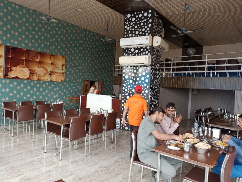 Basant Dhaba Manesar - Basant Dhaba Manesar Plot No 1 , shikohpur more Main NH 8, 9XJ9+XPR, Sector 78, Gurugram, Haryana 122012, India