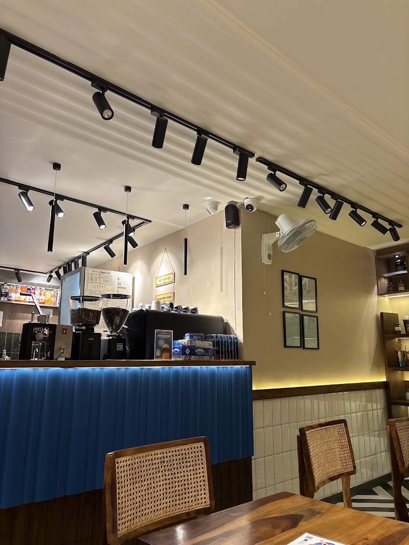 Nothing Before Coffee - Vyapar Vihar, Bilaspur - Nothing Before Coffee - Vyapar Vihar, Bilaspur, Ground floor, TS Chambers, Vyapar Vihar Rd, opposite Mahadev Hospital, Bilaspur, Vypar Vihar, Chhattisgarh 495004, India