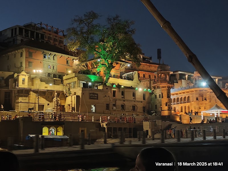Lalita Ghat, (Varanasi) - Lalita Ghat, (Varanasi), Banaras Ghat Rd, Ghats of Varanasi, Bangali Tola, Varanasi, Uttar Pradesh 221001, India