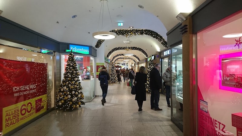 Darmstädter Hof Centrum - Darmstädter Hof Centrum, Fahrtgasse 18, 69117 Heidelberg-Altstadt, Germany