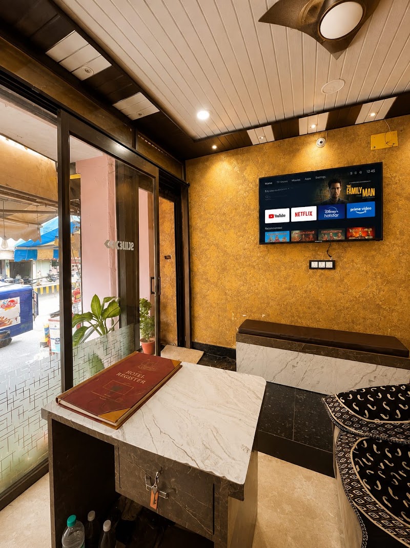 The Kashi Dham P Guest House - The Kashi Dham P Guest House, Chetganj Rd, near Bright Public School, Chetganj Chouraha, Lahurabir, Benia Bagh, Varanasi, Uttar Pradesh 221001, India
