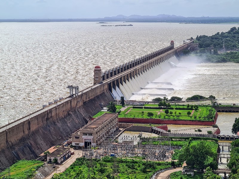 Tungabhadra Dam And Garden