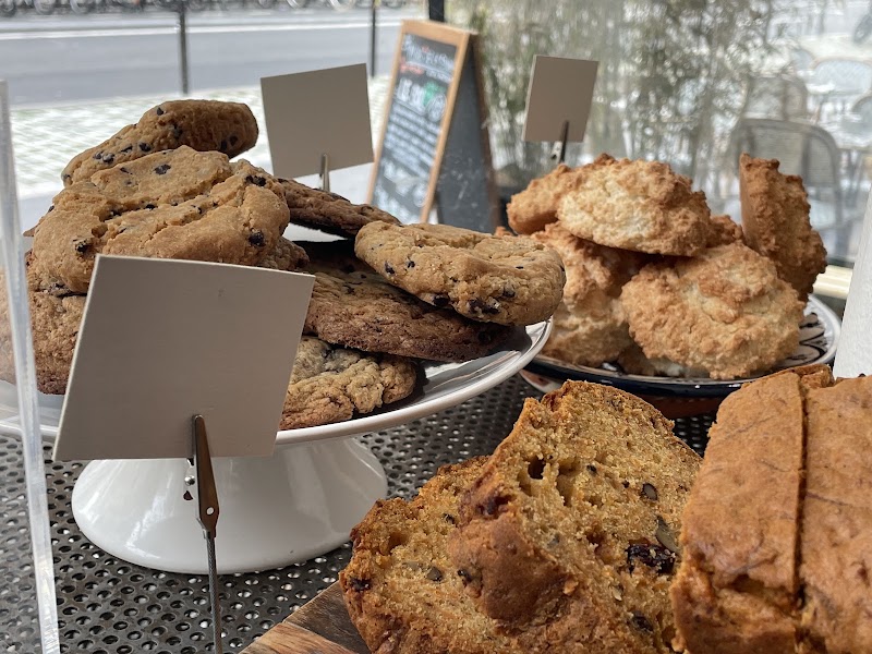 Garden Café Paris - Garden Café Paris 220 Rue Saint-Jacques, 75005 Paris, France