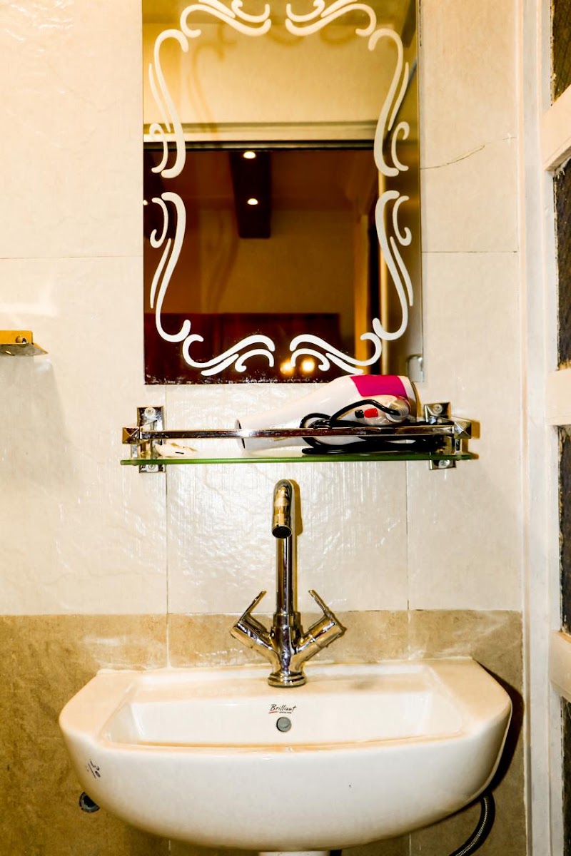 Thani Boutique Hotel - Thani Boutique Hotel P866+CMJ, Amrit Marg, Kathmandu 44600, Nepal