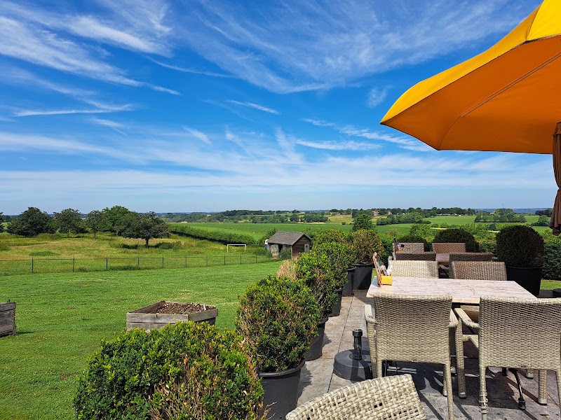 Herberg de Bernardushoeve - Herberg de Bernardushoeve Mingersborg 20-22, 6367 JX Voerendaal, Netherlands