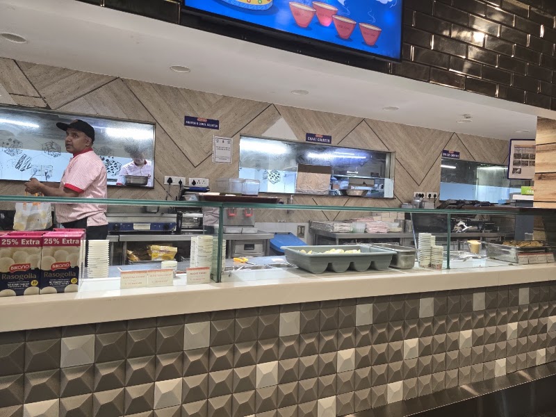 Bikanervala | Aerocity Mahipalpur - Bikanervala | Aerocity Mahipalpur Shop No.2 LGF, Aerocity, Mahipalpur, New Delhi, Delhi 110037, India