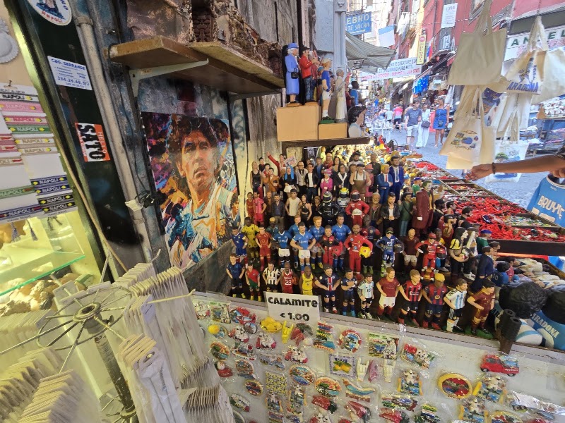 Gambardella pastori e presepi - Gambardella pastori e presepi, Via S. Gregorio Armeno, 40, 80138 Napoli NA, Italy