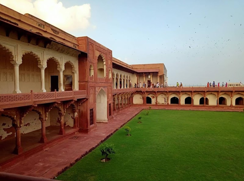 Agra Fort - Agra Fort Agra Fort, Rakabganj, Agra, Uttar Pradesh 282003, India