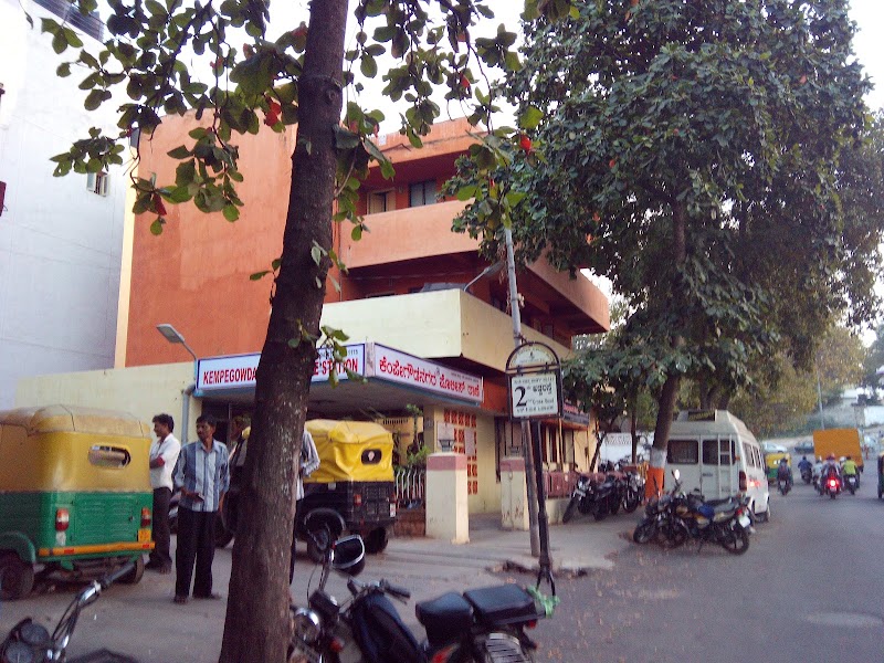 Kempegowda Nagar Police Station - Kempegowda Nagar Police Station, 70, KG Nagar Main Rd, RK Mutt Layout, Gavipuram Guttahalli, Kempegowda Nagar, Bengaluru, Karnataka 560018, India