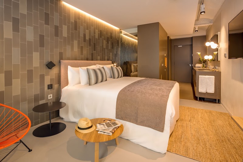 Hotel Ohla Eixample Barcelona - Hotel Ohla Eixample Barcelona Carrer de Còrsega, 289, Eixample, 08008 Barcelona, Spain