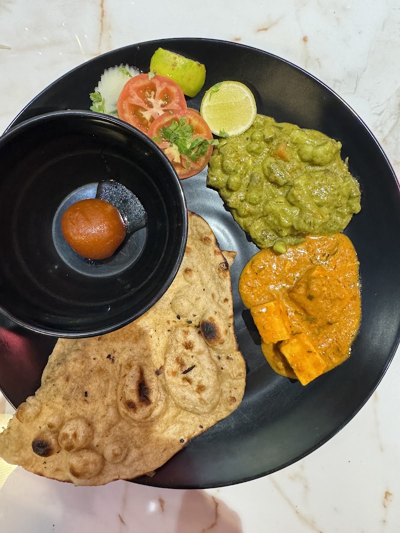 Combo Jumbo: Best Veg Restaurants in Vashi Navi Mumbai - Combo Jumbo: Best Veg Restaurants in Vashi Navi Mumbai Plot No: 17, near HDFC Bank, Juhu Nagar, Sector 28, Vashi, Navi Mumbai, Maharashtra 400703, India