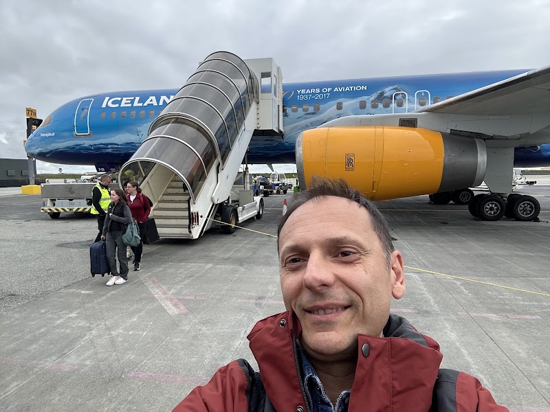 Reykjavík Domestic Airport (RKV) - Reykjavík Domestic Airport (RKV) Vatnsmýri, 101 Reykjavík, Iceland