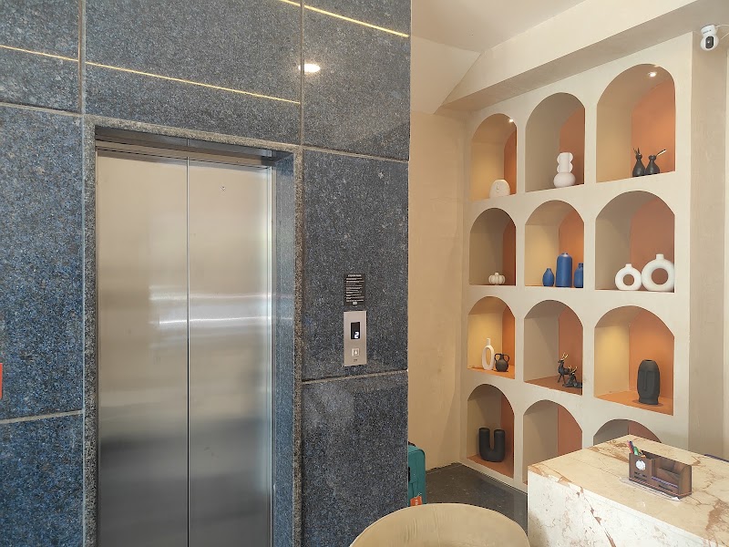 Astra Hotels and Suites - Sector 7 HSR Layout - Astra Hotels and Suites - Sector 7 HSR Layout, Oppo, Sri Upahara, 168, 5th Main Rd, 7th Sector, HSR Layout, Bengaluru, Karnataka 560102, India