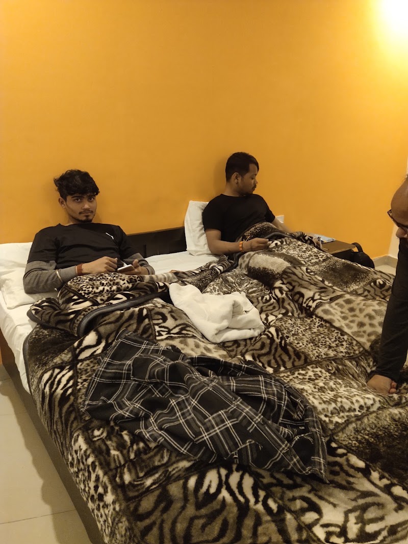 Hotel Happy Stay - Hotel Happy Stay K-3, Main, Vasant Kunj Rd, near IGI Road, Mahipalpur Extension, Mahipalpur, New Delhi, Delhi 110037, India
