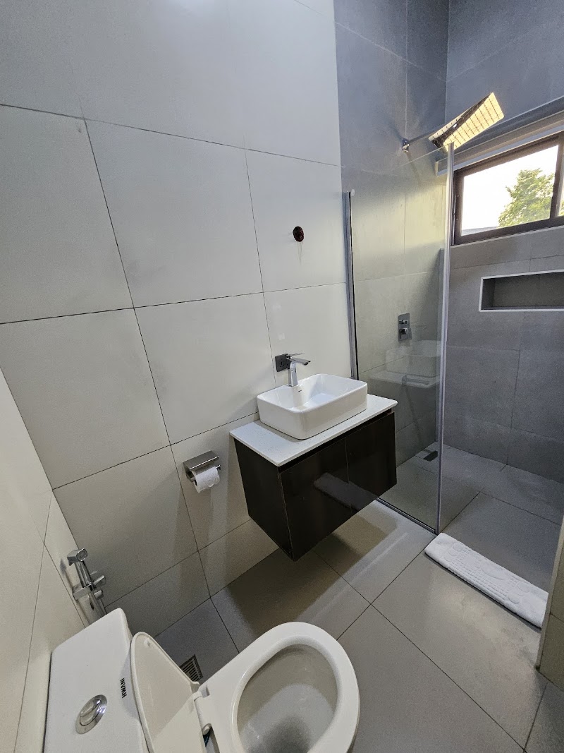 Teestone Hotels and Apartment Ikeja - Teestone Hotels and Apartment Ikeja 2 Animashaun Cl, Ojodu, Ikeja 101233, Lagos, Nigeria