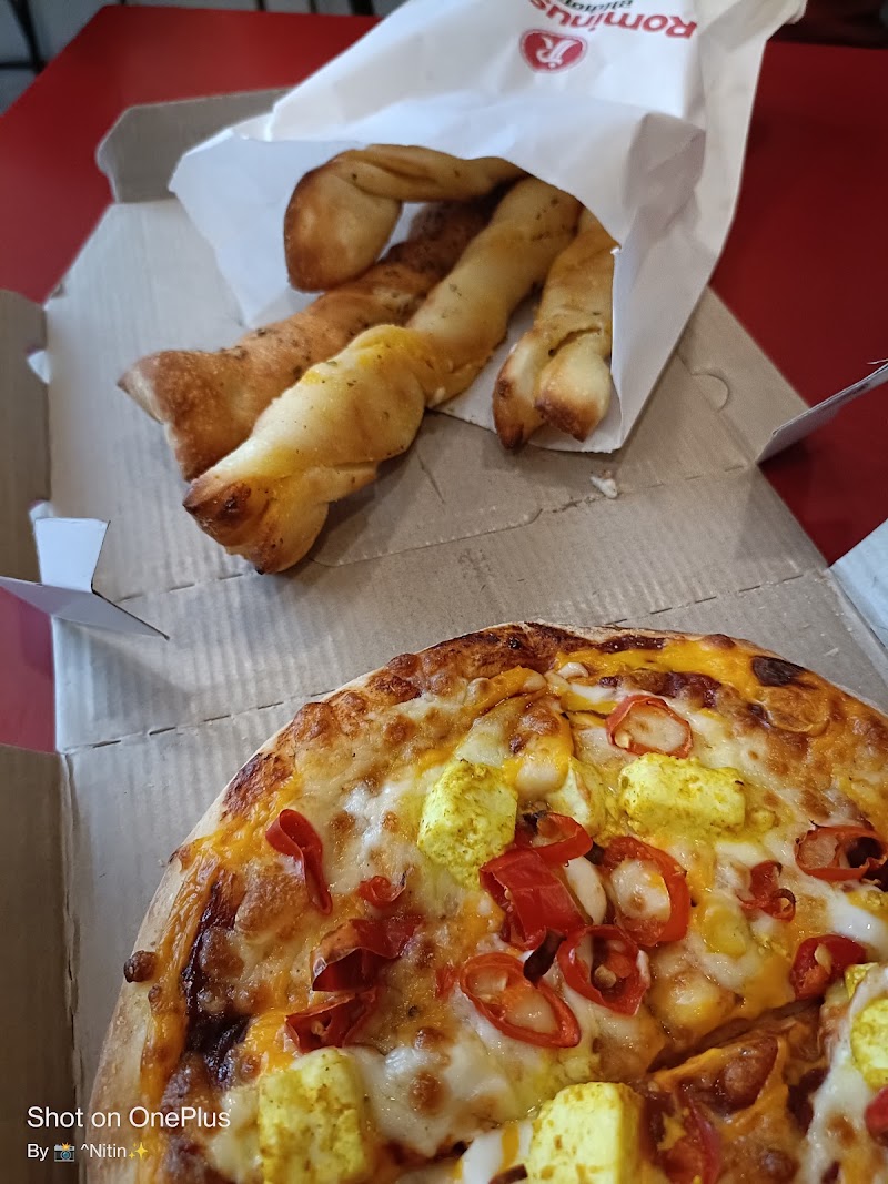 Rominus Pizza And Burger - Rominus Pizza And Burger Ground Floor, 396/336, NH96, Colonelganj Rd, opposite Anand Bhawan Museum, Colonelganj, Colnel Ganj, George Town, Prayagraj, Uttar Pradesh 211002, India