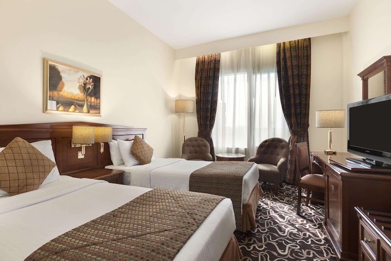Howard Johnson by Wyndham Bur Dubai - Howard Johnson by Wyndham Bur Dubai, 776P+857 - Khalid Bin Al Waleed Rd - Al Raffa - Al Souq Al Kabeer - Dubai - United Arab Emirates