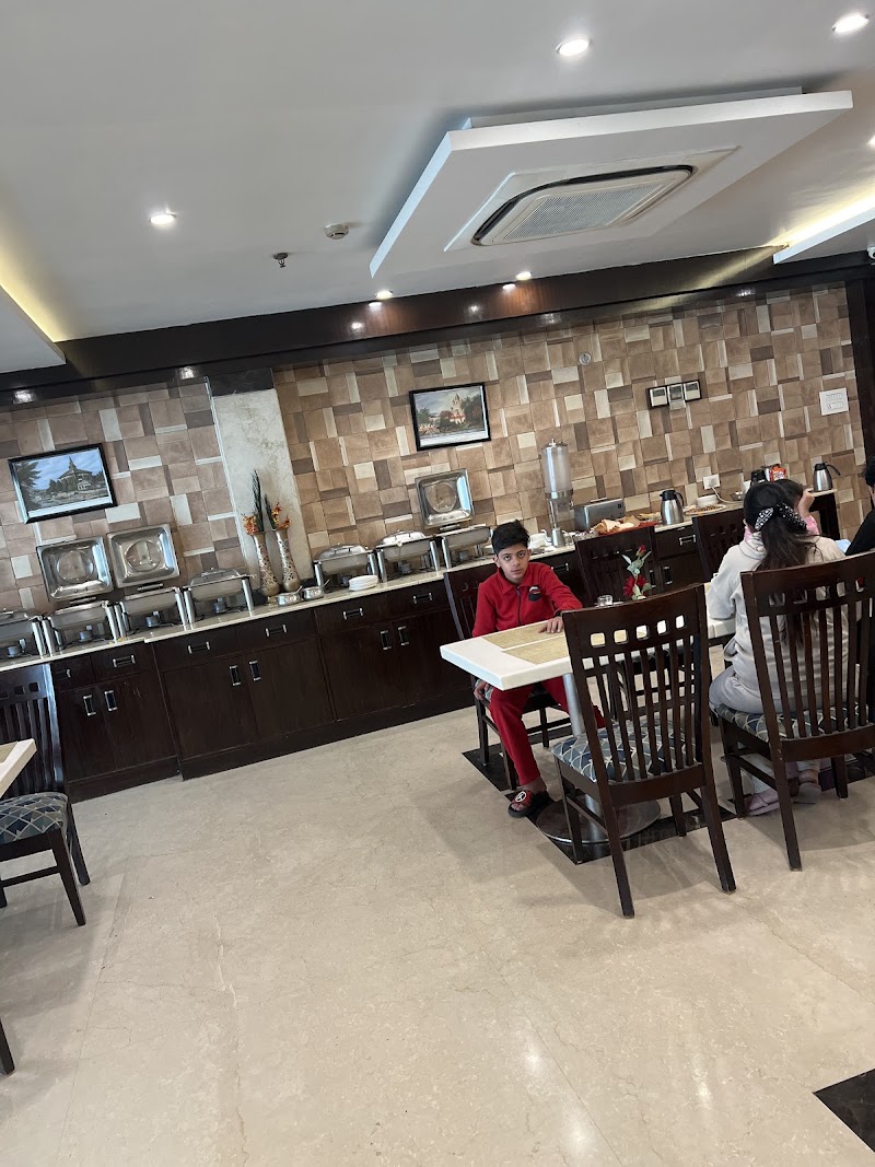 Hotel The Westinn Varanasi - Hotel The Westinn Varanasi S20/52-2A-1 The Mall Rd Cantonment, Varuna Bridge, Nepali Kothi, Varanasi, Uttar Pradesh 221002, India